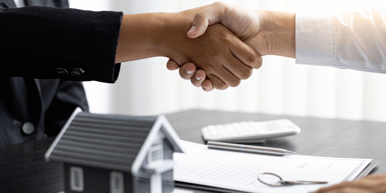 ¿Necesito vender primero para poder comprar?